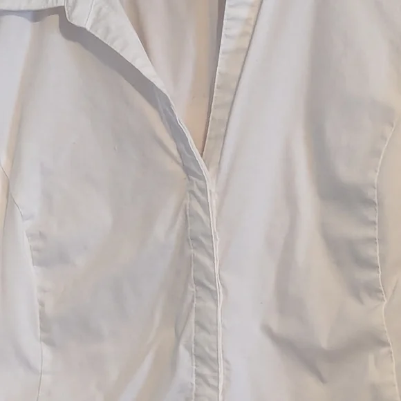 Lee White Button-Up Shirt - Picture 2 of 5